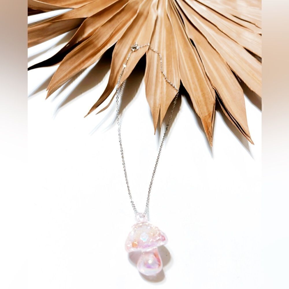Pink crystal mushroom necklace F14